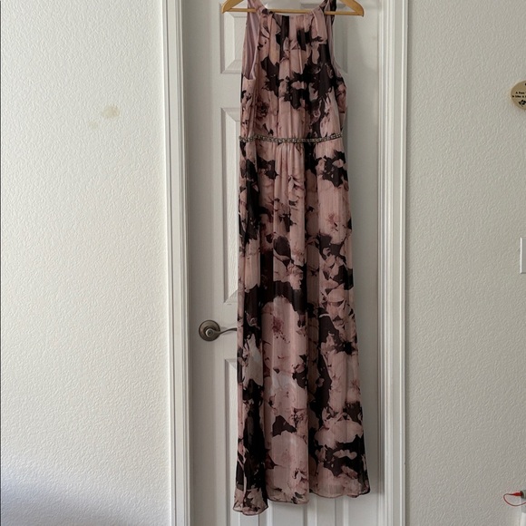 Elegant Pink and Black Women's Dress - Picture 1 of 2